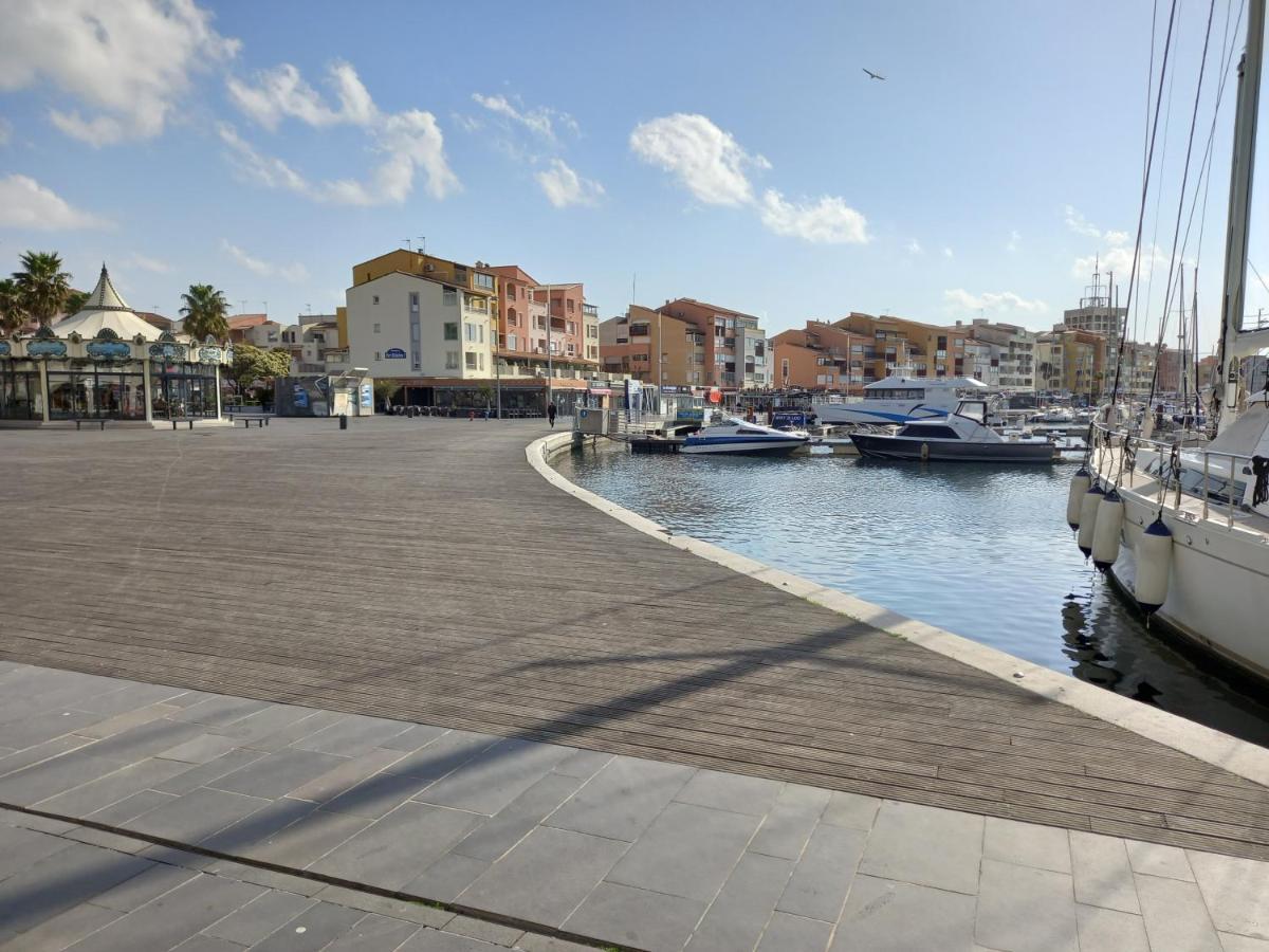 Ferienwohnung Port Brescou, T3 En Duplex Climatise, Superbe Vue Sur Le Port Agde Exterior foto